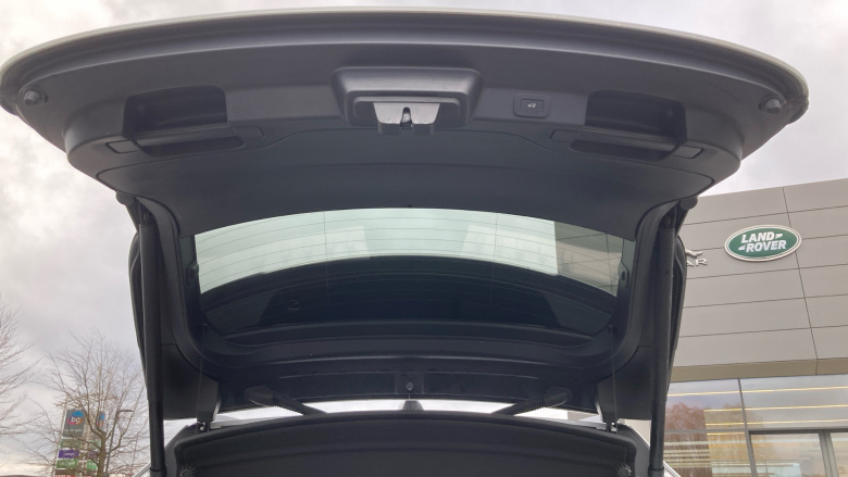 Jaguar F-Pace 2.0 D200 R-Dynamic Black 5dr Auto AWD Diesel Estate